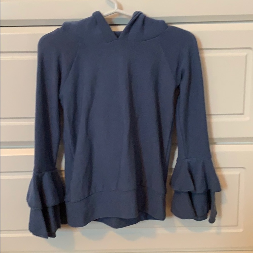 Blue bell sleeved top